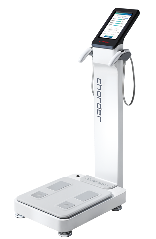 Premium Photo  Measuring body composition. analysis of body composition  measurement with a professional scale. weighing. smart scales that makes bioelectric  impedance analysis, bia, measurements of body fat.